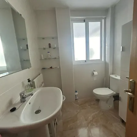 Benidorm Beach Apartment * ベニドルム